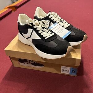 Steve Madden Kendrix Women’s Size 9